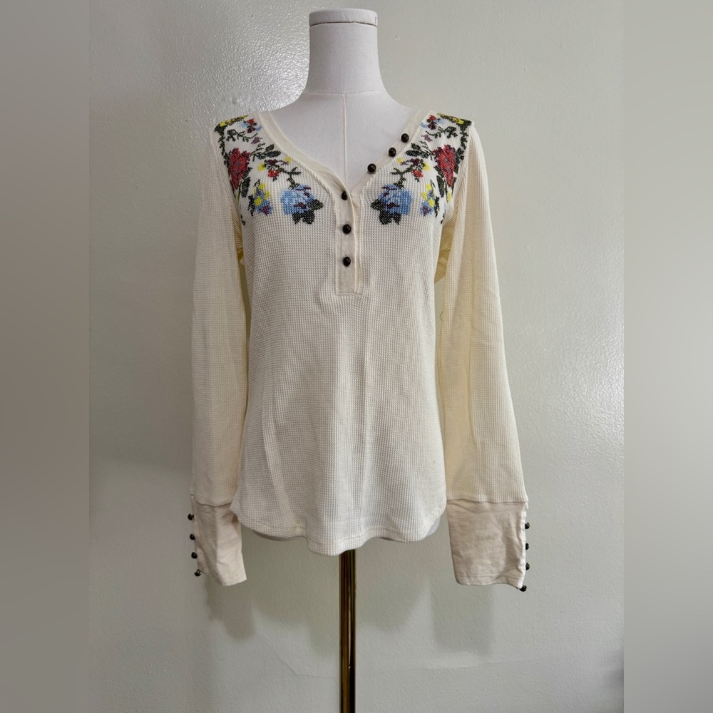 Pilcro Cream Blouse with Floral Embroidery
